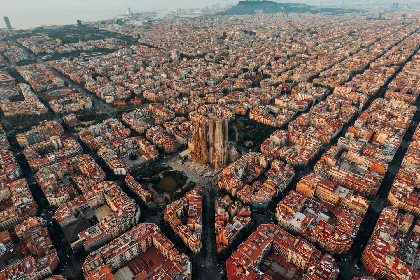 Barcelona Flights & Hotels, Compared Before You Book