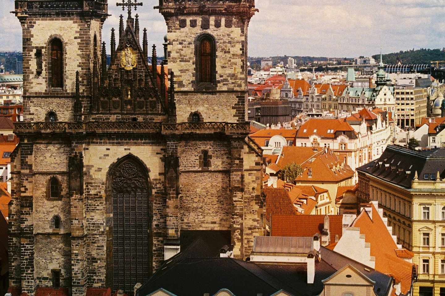Prague Flights & Old Town Stays, Compared for You